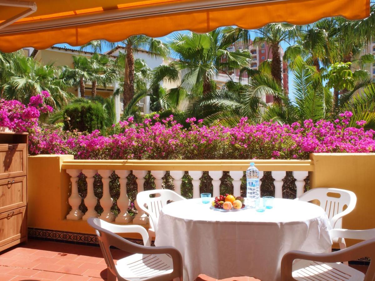 Sunny Aldea Del Mar Near The Sea Torrevieja